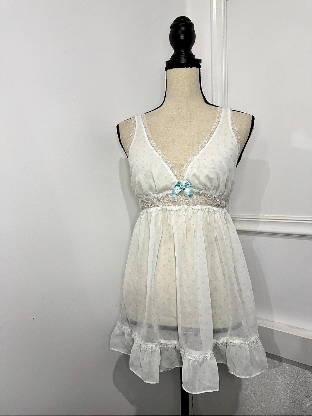 Victoria's Secret Polka Dot Mini Dress in White & Blue Size Medium Like New/unwo